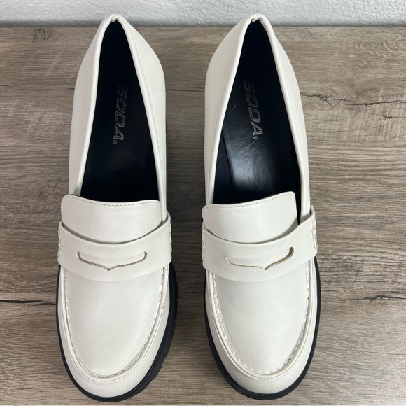 Soda Women's Chunky White Heel Loafers Size 10 Grunge Y2K Platform - Picture 2 of 8